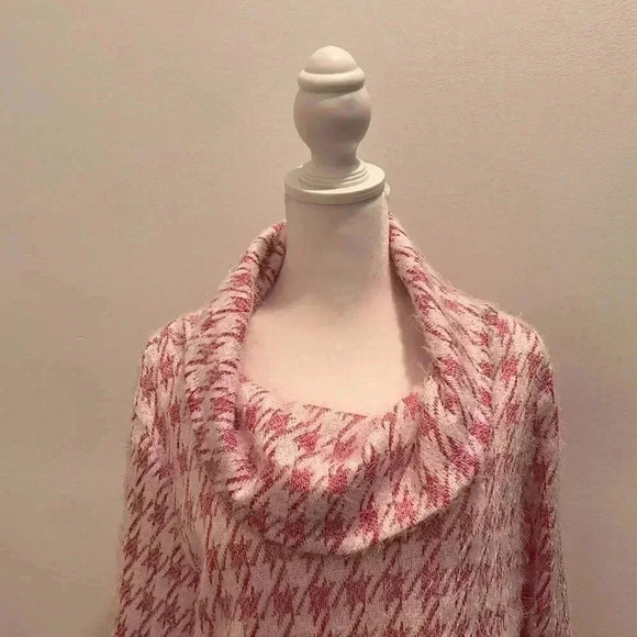 Chances R Houndstooth Cowl Neck Sweater - Picture 2 of 9